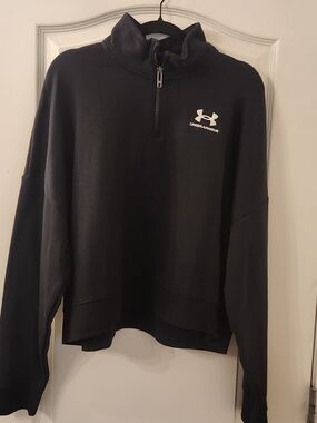 NWT Under Armour Women's Black Half-Zip Pullover Sweatshirt